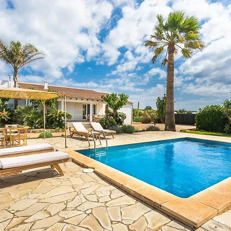 Villa Close To The Beaches, Menorca