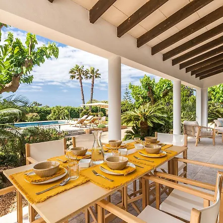Close To The Beaches, Menorca Troquerias